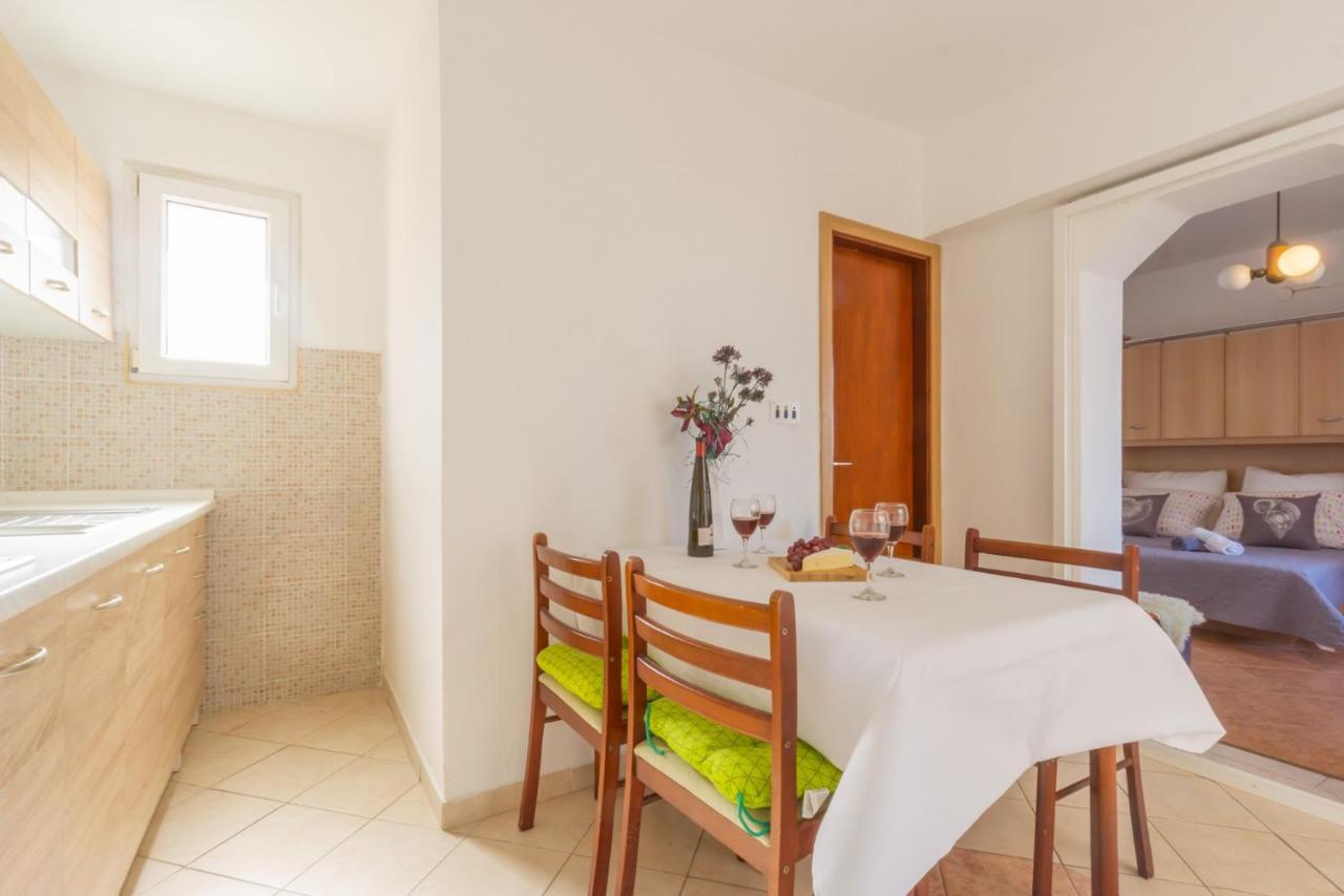 Apartamento Jasko I Jelica Beautiful View Metajna Exterior foto