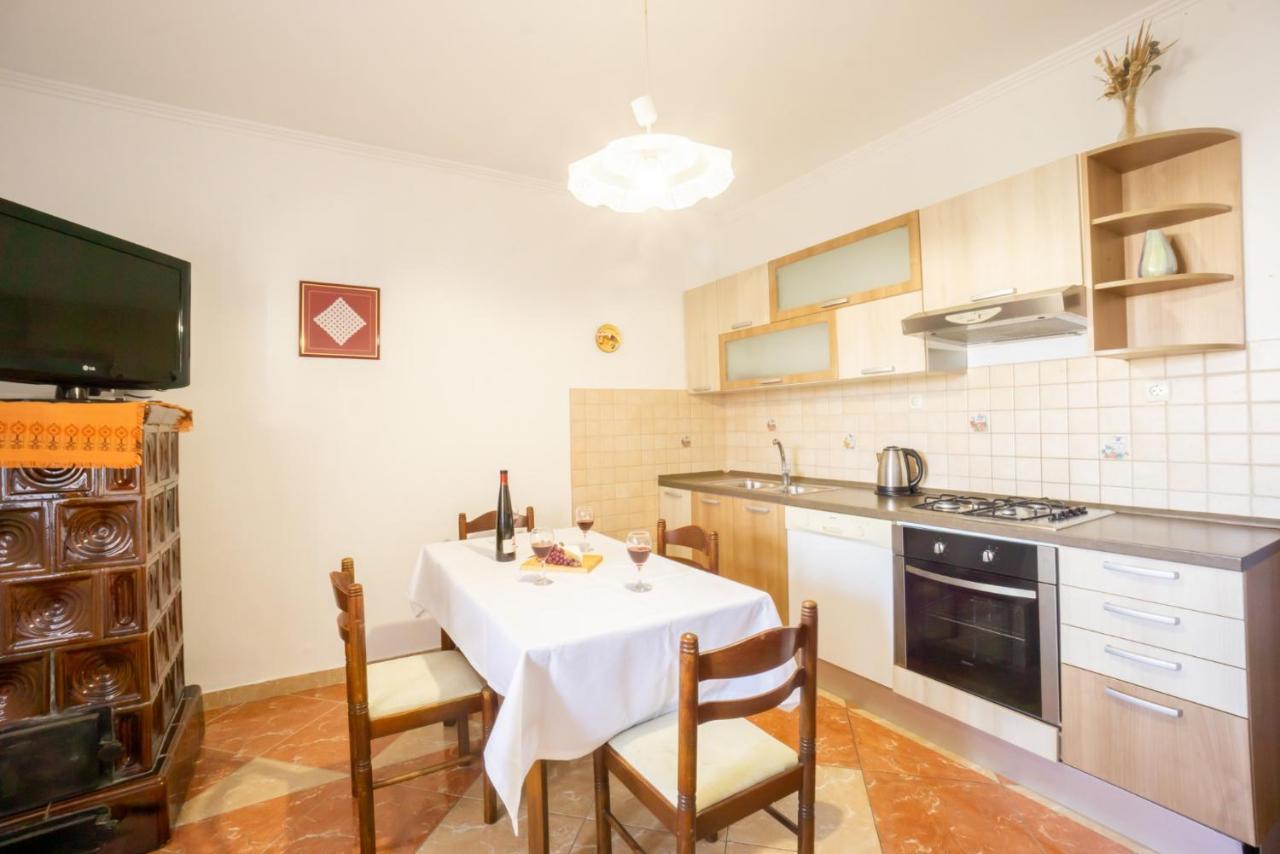 Apartamento Jasko I Jelica Beautiful View Metajna Exterior foto