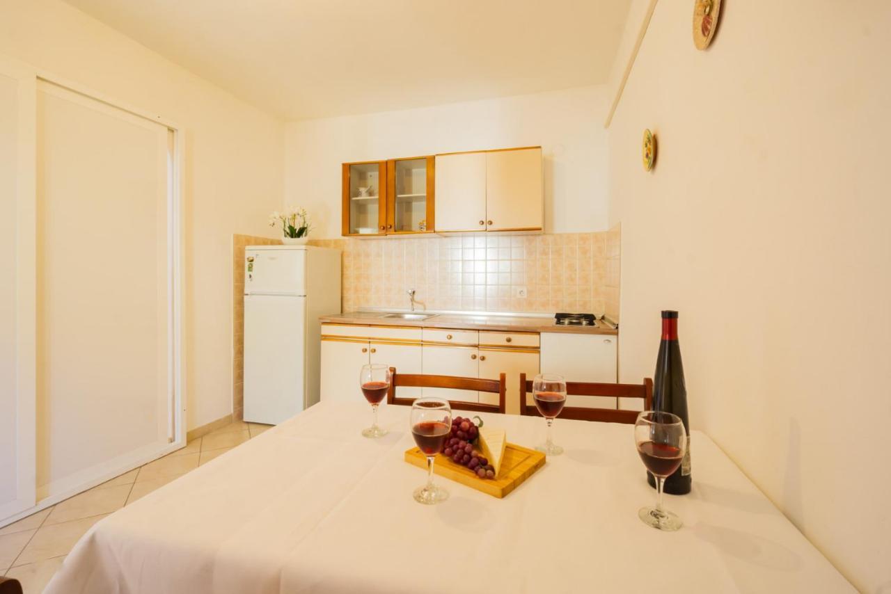 Apartamento Jasko I Jelica Beautiful View Metajna Exterior foto